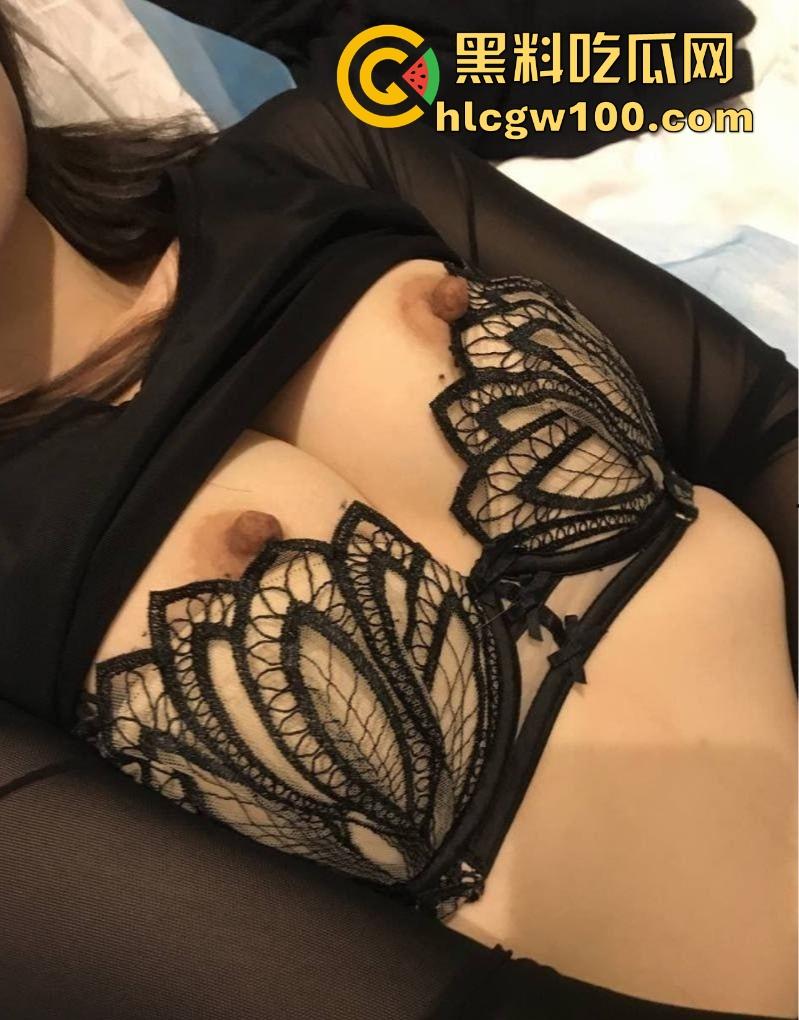 深圳某卫校高颜反差护士【刘芸芸】兼职外围私拍流出，线下约炮金主调教啪啪长得好看身材无敌！-42