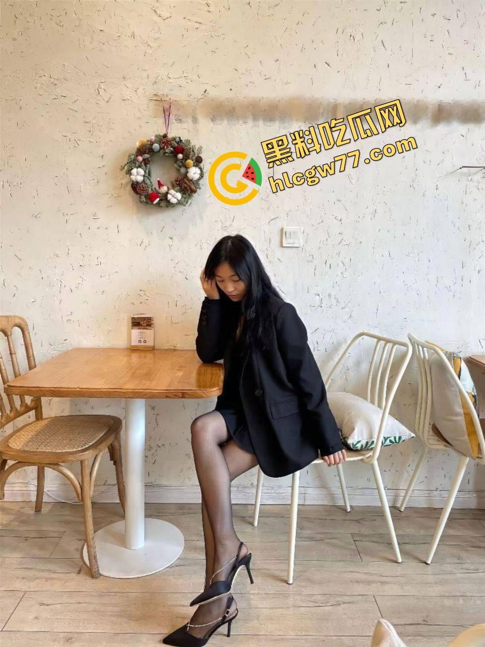 黑丝、白丝、红丝还是渔网？女友穿丝袜的样子，哪款才是真正让人一看就想把她按床上爆操的？-15