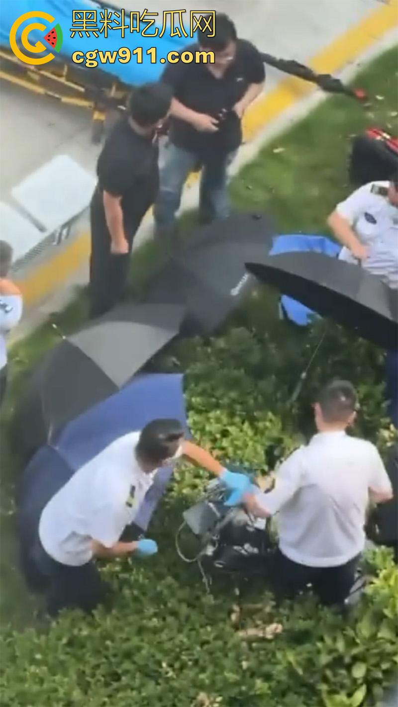 上海杉达学院女生跳楼事件，室友闺蜜出轨自己老爸，导致爸妈离婚家庭破裂，上个学家被偷了！-6