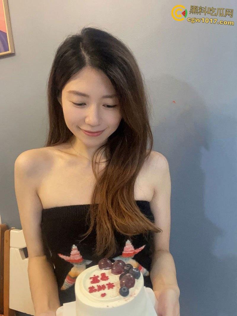 福建极品人妻【陈润好】，婚后出轨与炮友偷情开房，女上骑乘各种姿势疯狂榨精，全程骚话淫叫不断！-4