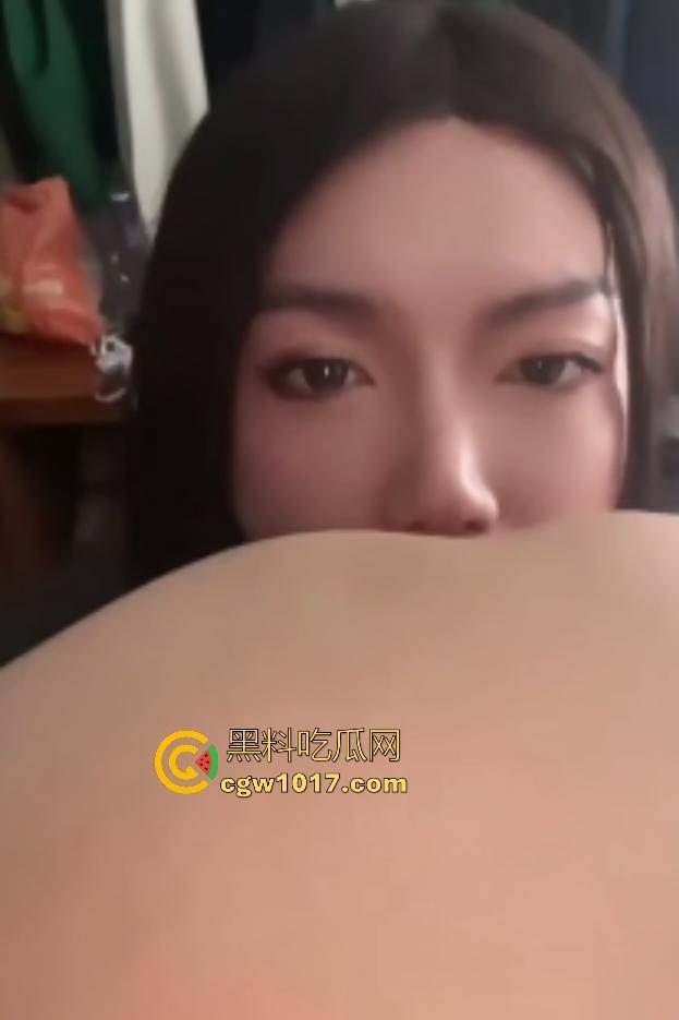 河南碧桂园老总侄女【凤红雁】，约炮M男，舔屁眼如毒龙钻洞，帮舔菊花还送豪宅一套，这个M男我当也行！-5