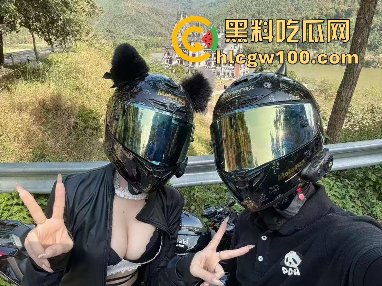 摩托圈真香定律只爱女骑不爱男 女骑才是摩托圈的门面 丝袜造型冷天也不怂 风里拍片还玩验胸！-3