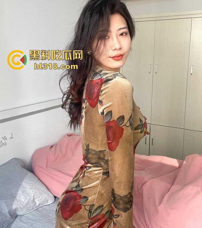 职场性感人妻【乔恩】出轨视频曝光流出,温婉气质丰满曲线,成熟韵味熟女,撩人姿态让人血脉喷张!-4