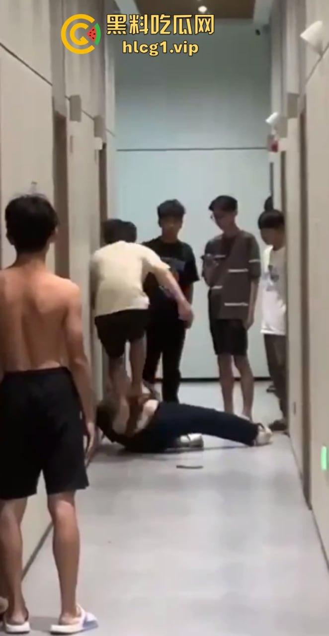 校方：不准转发！广东花城工商高级技工学校发生了一起霸凌打人事件！-6