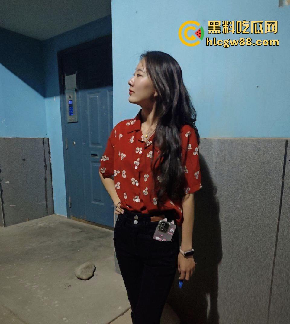 富二代真实约炮 25岁气质舞蹈老师【颜敏敏】颜值高叫床声好听 生活照对比真的太反差了!-9