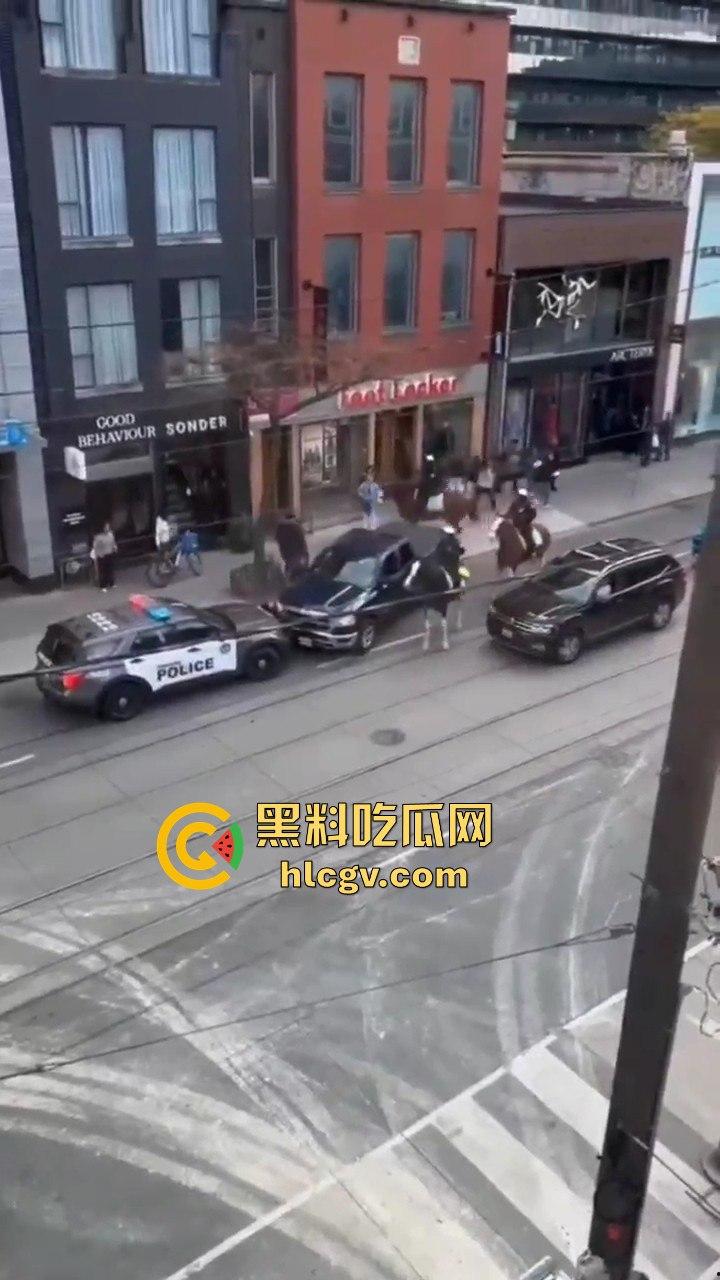 多伦多11月2日上演现实版警匪追逐!downtown街头劫车事件,比大片还带劲!-13