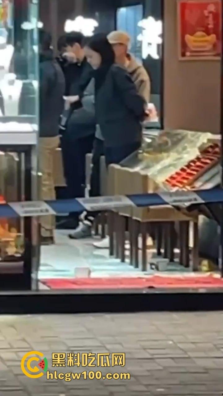 开宝马抢金铺？香港上水南丰珠宝 遭4名外籍蒙面歹徒洗劫 现场视频实拍曝光！-11