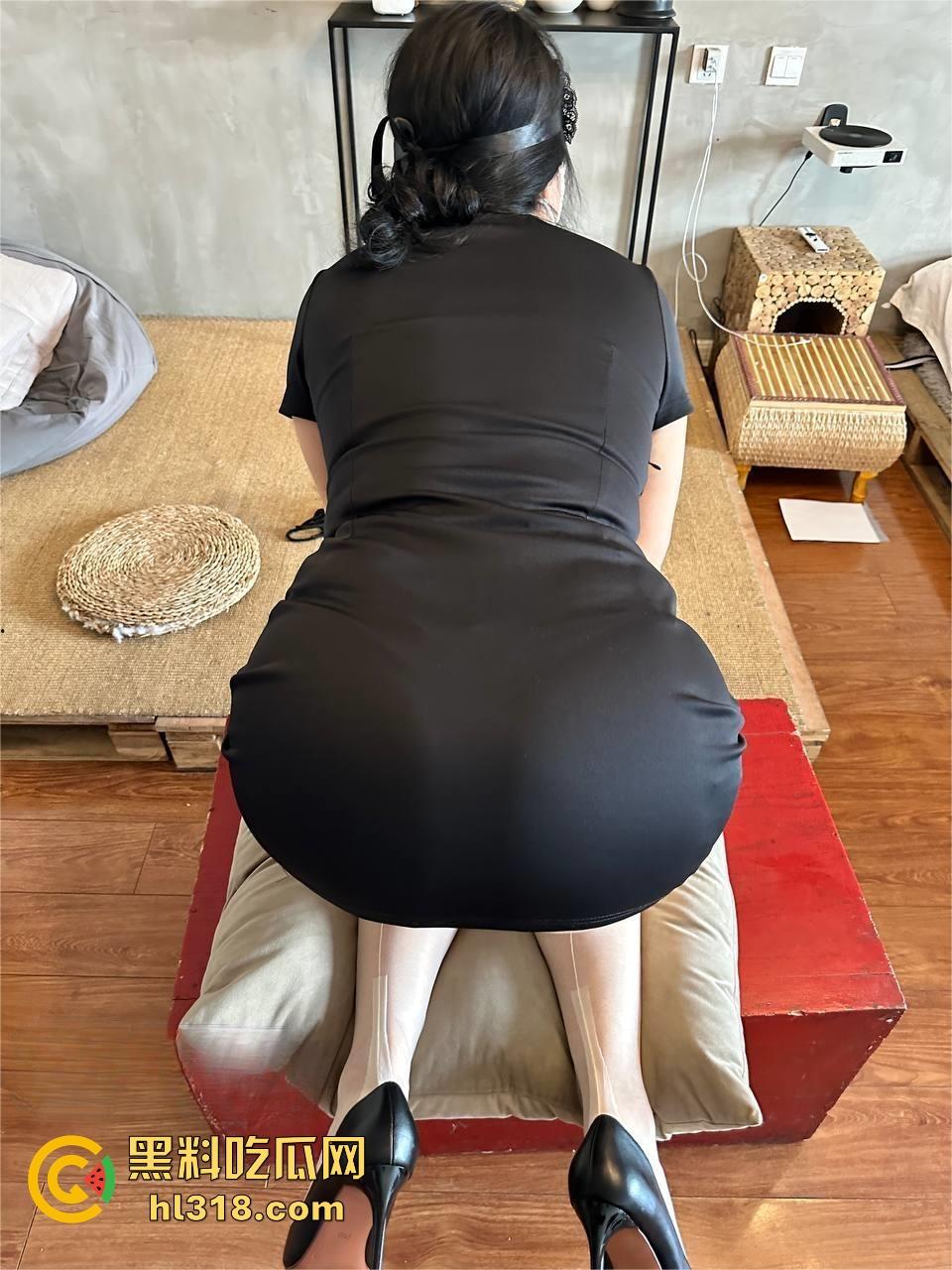 黑料性爱课堂又来啦!性爱导师超长直播讲解,异地恋震动球与滴蜡玩法,各位尝试的时候别买错蜡烛噢!-3