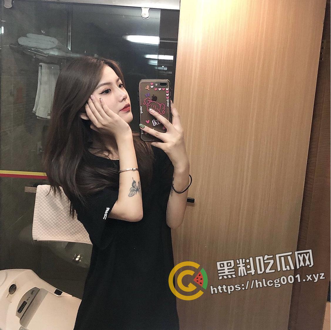 湖南大学反差大三学姐 白天精致的冰冷女神 晚上可怜的臭母狗 喉咙都被草肿了 视频遭流出-1