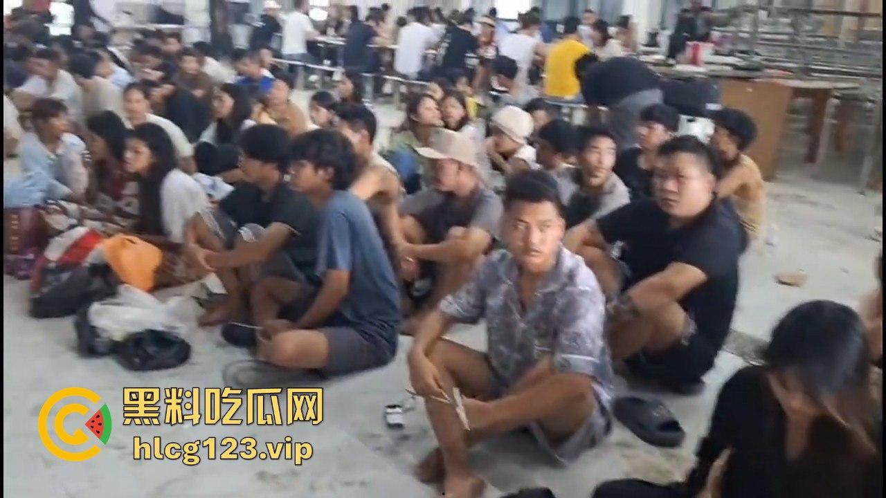 民兵团为保护诈骗窝点跟正规军火拼，诈骗窝点陷入枪战，猪仔解救行动正式打响！-1