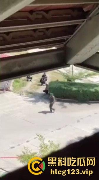 民兵团为保护诈骗窝点跟正规军火拼，诈骗窝点陷入枪战，猪仔解救行动正式打响！-6