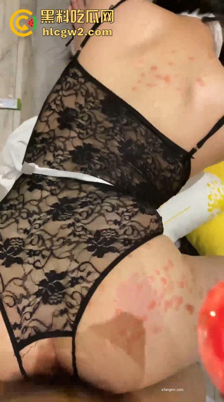 杭州美院『陈静文』床技爆表!年纪轻轻玩滴蜡调教,操到流汗还主动擦汗,鸡巴被嫩穴夹得差点爆掉!-3