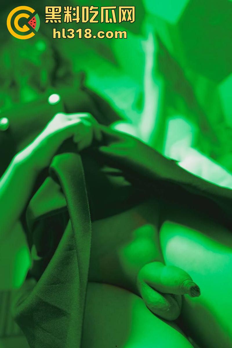 韩国顶级ts美妖，肌肤白嫩身材极品，翘臀美腿白皙修长，腰肢纤细翘臀饱满，娶这样的应该不用彩礼了吧！-7