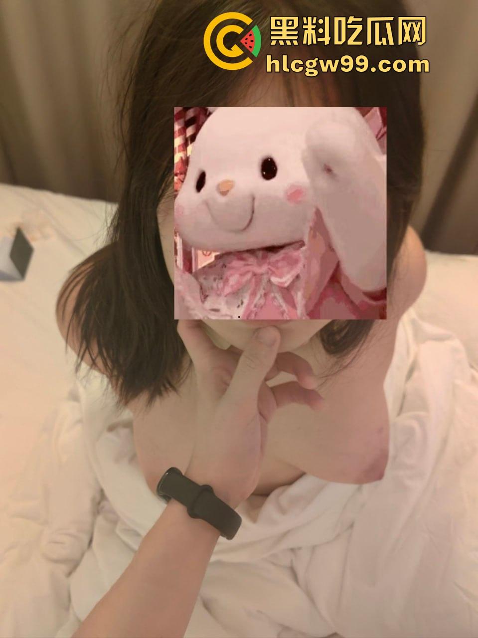 上海退役男大炮王战绩曝光 三年33个嫩妹 固定女M还不够 月抛嫩妹炮友不重样 这日子简直活成神！-4