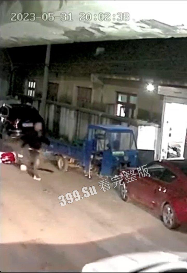 5.31江苏南通市通州区川港镇发生命案,工人为三千块杀老板两人,监控记录下残忍手段,当晚被民警逮捕-4