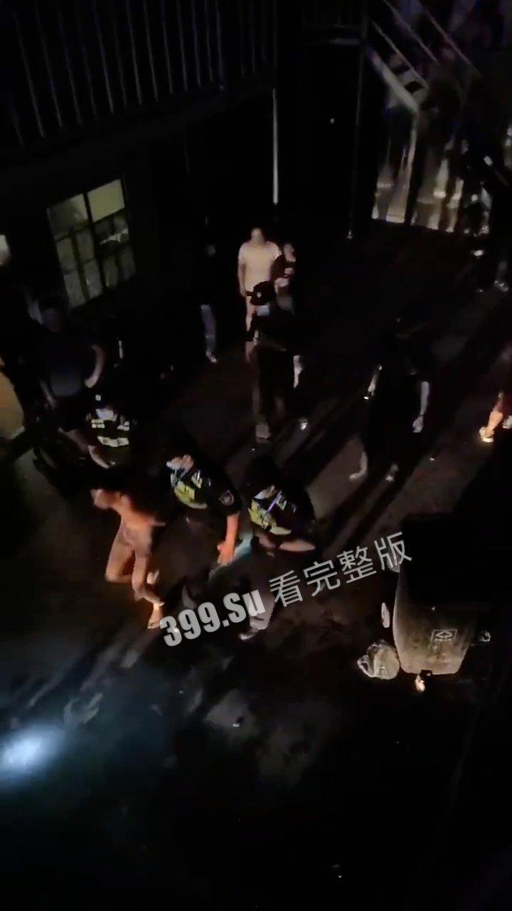 5.31江苏南通市通州区川港镇发生命案,工人为三千块杀老板两人,监控记录下残忍手段,当晚被民警逮捕-5