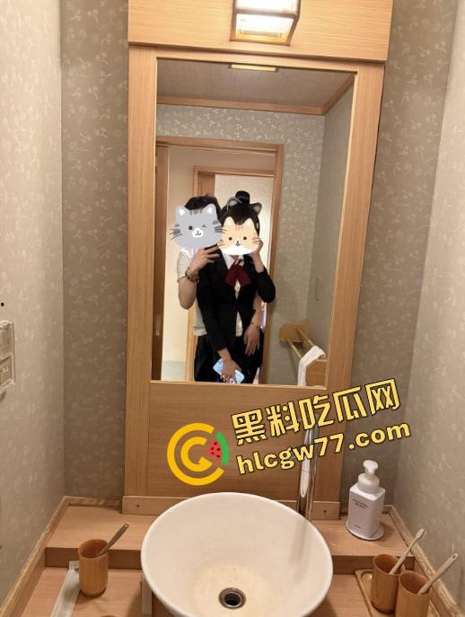 舔得起却戴不起,富哥花400万包养Coser『花卷』豪租26K月租房成了黄毛3天9次无套炮房!-40