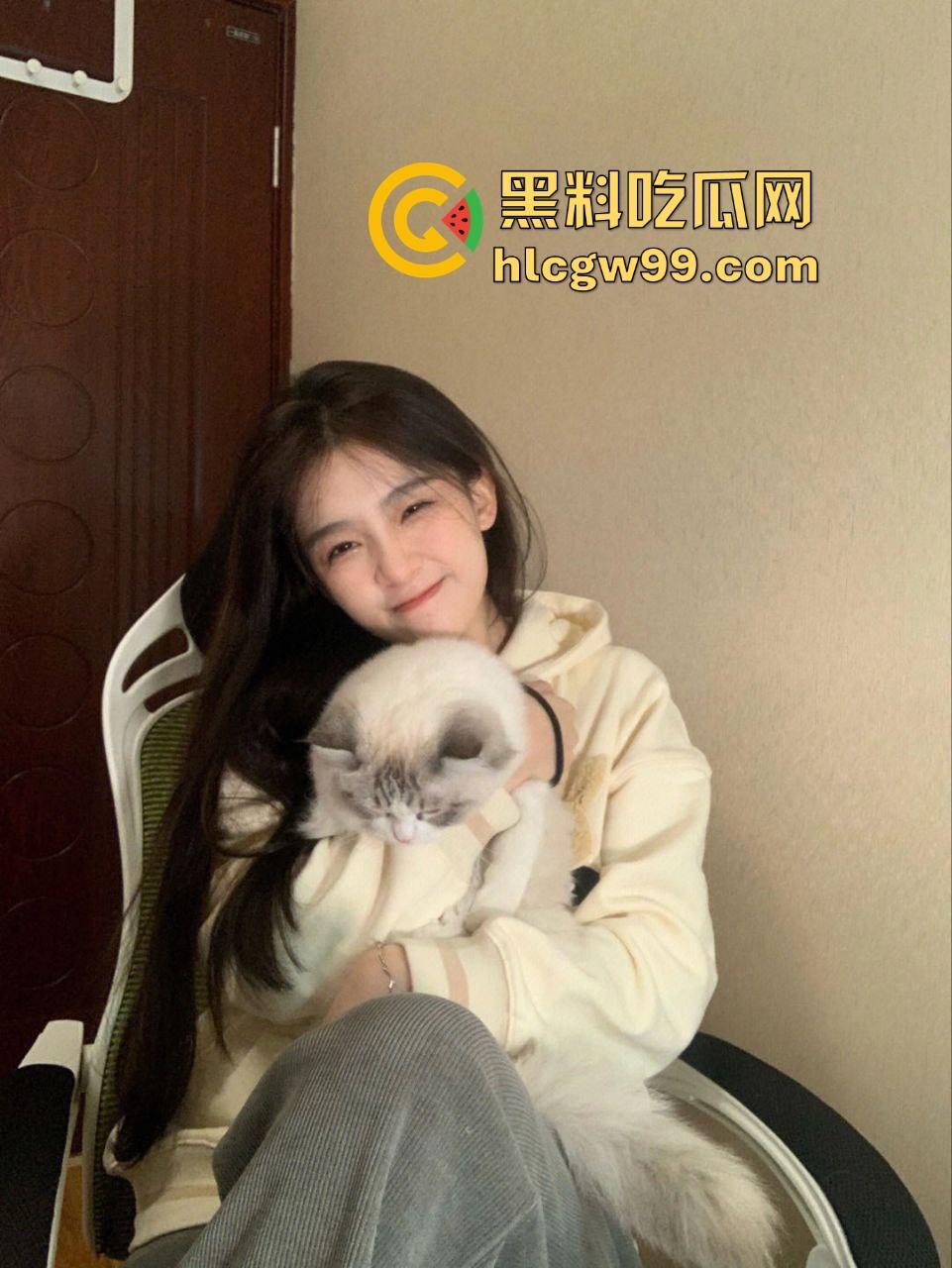 情人节开扣不停,群里妹子们拍照拍到手软,摄影师享受不停,情人节不仅有浪漫,还有扣逼的激爽!-1