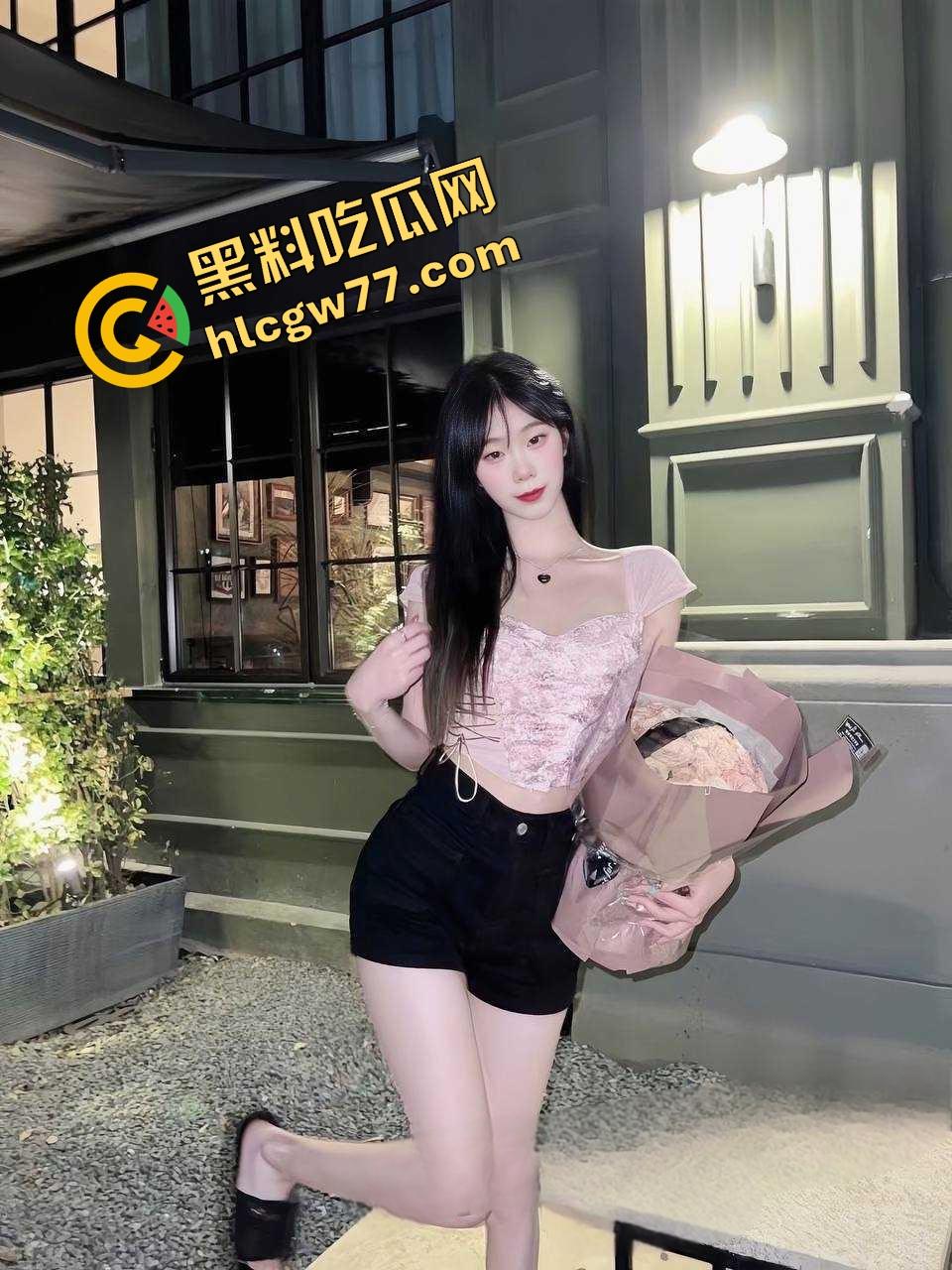 北京医科大学黑丝眼镜骚婊『沈雅欣』不雅私照疯传,戴眼镜的果然最淫荡,被无套狂插干到翻白眼!-3