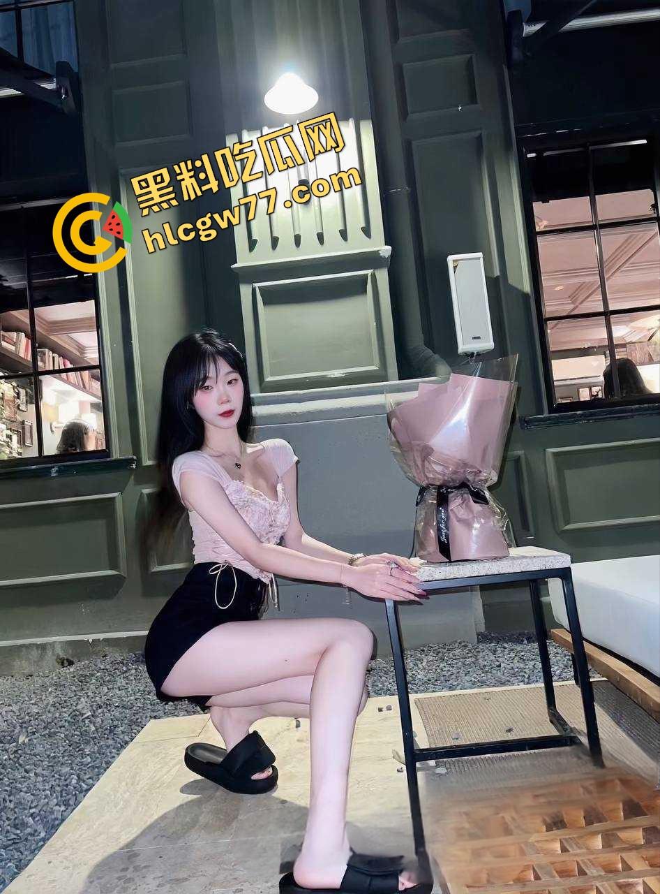 北京医科大学黑丝眼镜骚婊『沈雅欣』不雅私照疯传,戴眼镜的果然最淫荡,被无套狂插干到翻白眼!-4