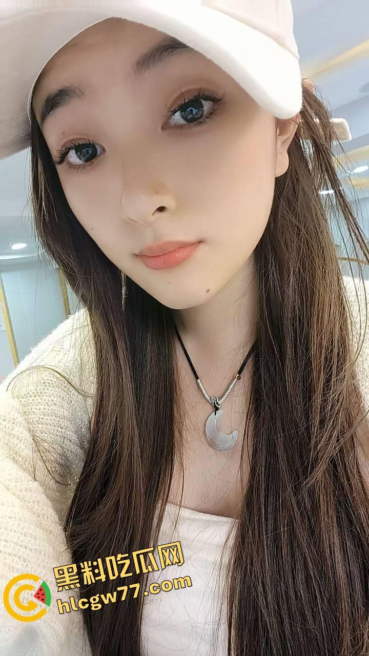 日本骚留子玩疯了，垃圾桶里骚穴倒插成肉便器，蜜穴开张求陌生人爆射！-1