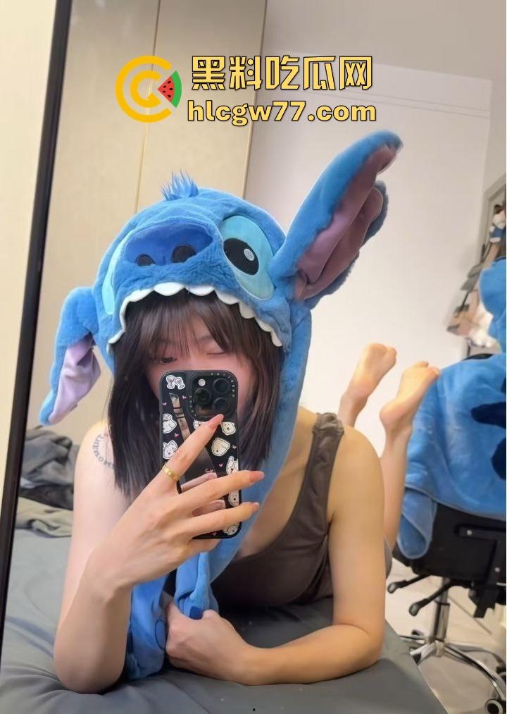 抖音14w粉丝网红【公主电闪】私密视频照片流出 卖片哥的评论都被删完了 女上骑乘超熟练！-14