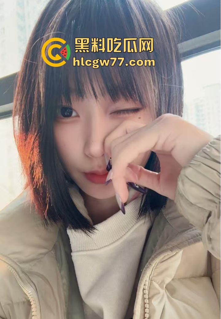 抖音14w粉丝网红【公主电闪】私密视频照片流出 卖片哥的评论都被删完了 女上骑乘超熟练！-17