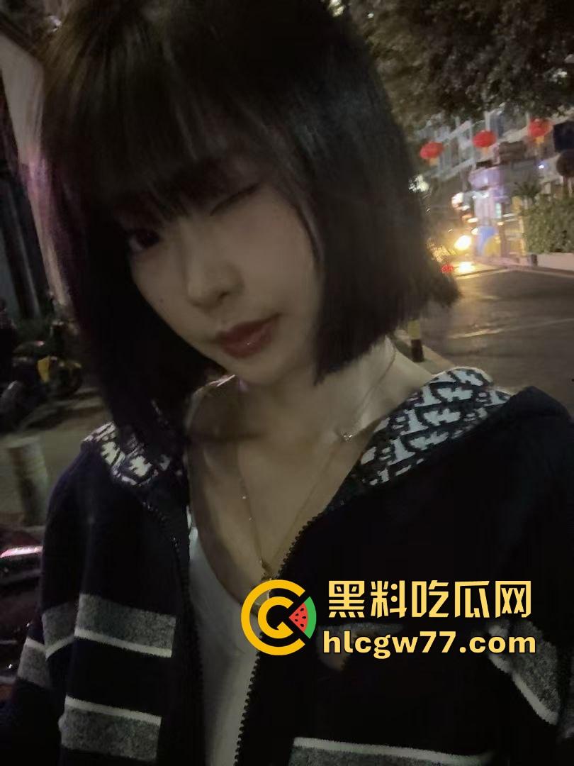 抖音14w粉丝网红【公主电闪】私密视频照片流出 卖片哥的评论都被删完了 女上骑乘超熟练！-21