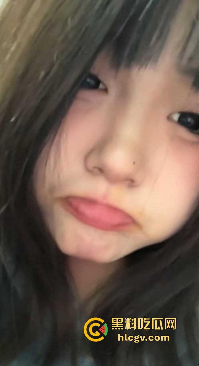 抖音巨乳骚主播『小悔不悔』销号跑路!网络卖骚求操,巨乳荡妇消失前最后的疯狂!-3