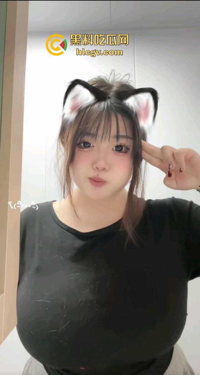 抖音巨乳骚主播『小悔不悔』销号跑路!网络卖骚求操,巨乳荡妇消失前最后的疯狂!-4