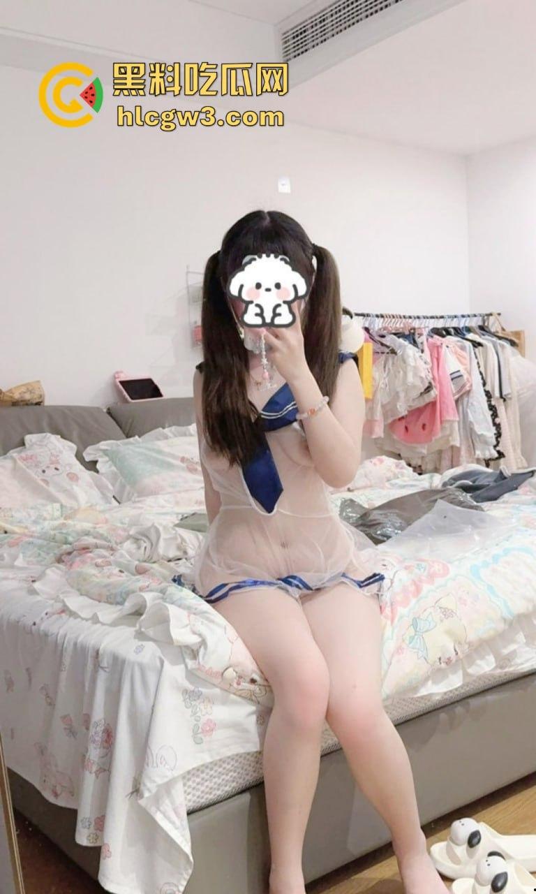 推特【小粉馒头】少萝清纯脸奶狗身，被金主爸爸拽着双马尾疯狂调教，叫得比母狗还浪！-1