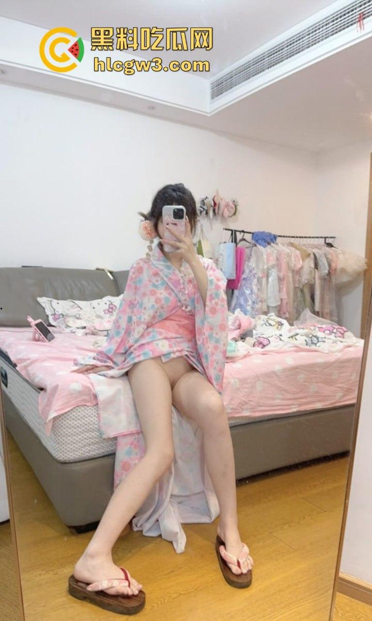 推特【小粉馒头】少萝清纯脸奶狗身，被金主爸爸拽着双马尾疯狂调教，叫得比母狗还浪！-18