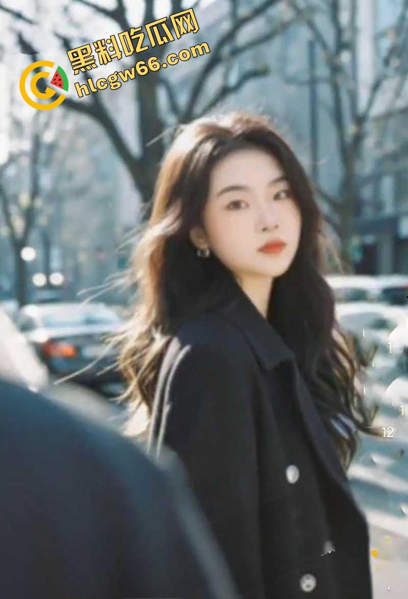 瓜友爆料网调188气质女神，生活照清冷艺术范，私下却拍骚穴菊花自拍，SM装求调教当母狗！-8