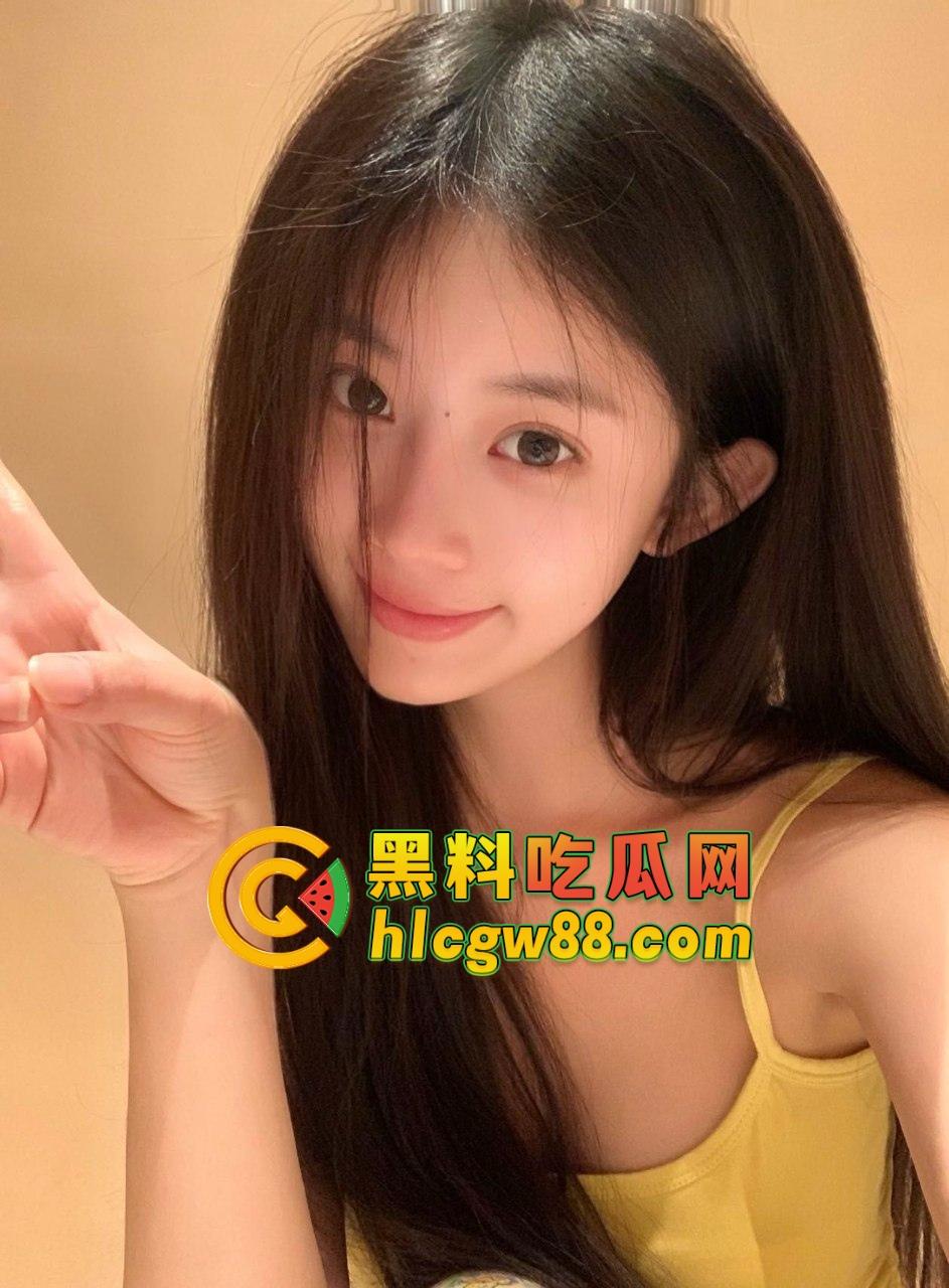 长沙榨汁姬学姐『 路瑶』狼人杀撸猫私人影院，床下高冷到底装御姐，床上可不是这个画风！-3