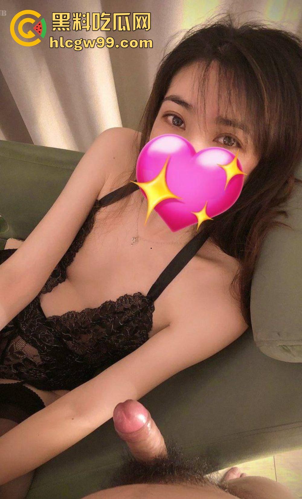 福建巨乳幼师『 林尤薇 』白天讲课晚上在炮友胯下放飞自我，离婚少妇母狗姿态满分，黑丝吊带内射爆操！-1