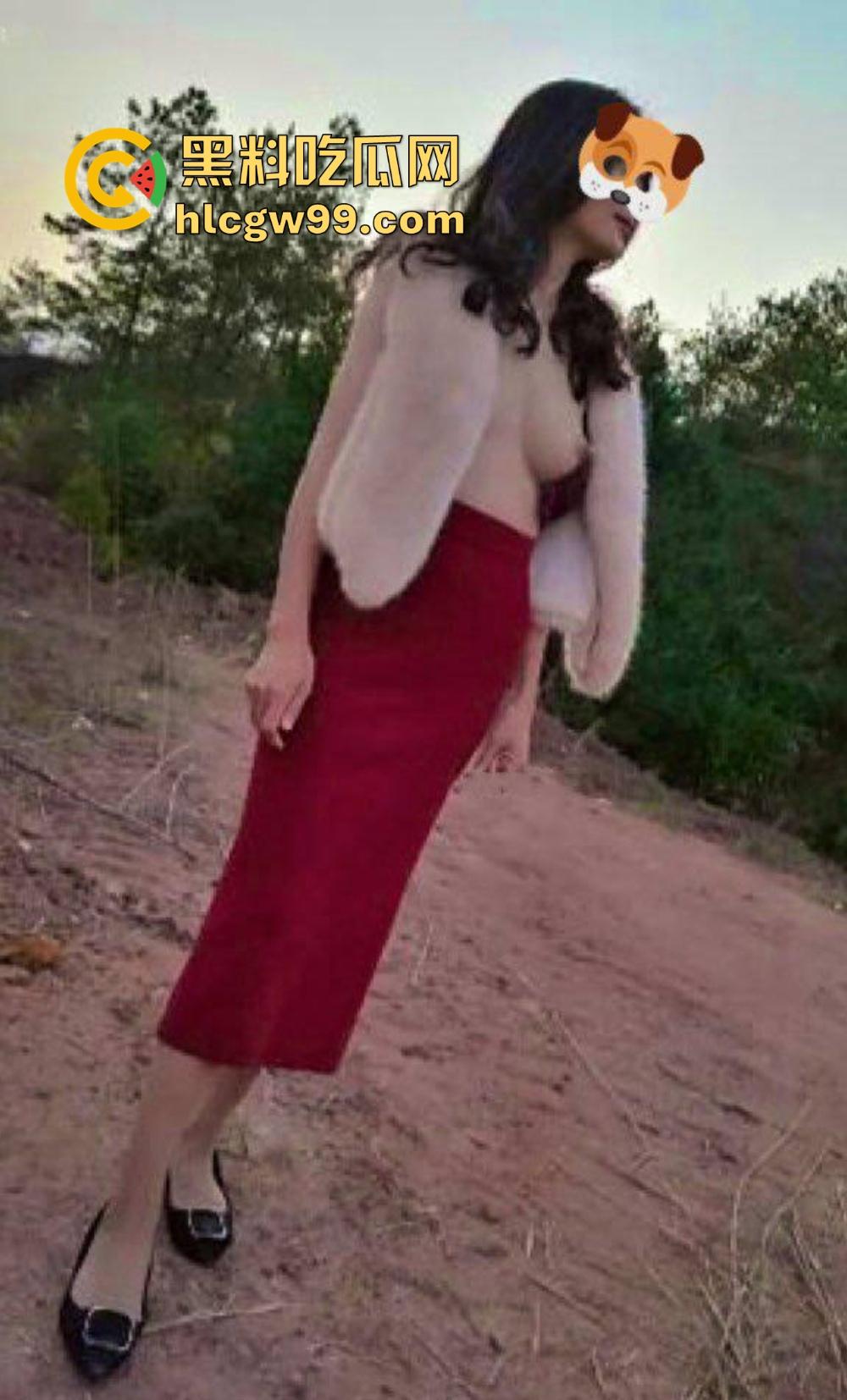 福建巨乳幼师『 林尤薇 』白天讲课晚上在炮友胯下放飞自我，离婚少妇母狗姿态满分，黑丝吊带内射爆操！-8