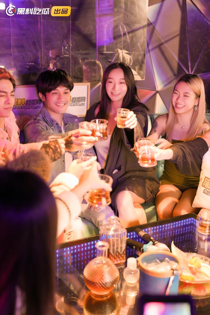 黑料吃瓜网出品-《江南第一小屌童锦程798&吴柳芳之花小龙&王老师爱情故事》第四集！-6