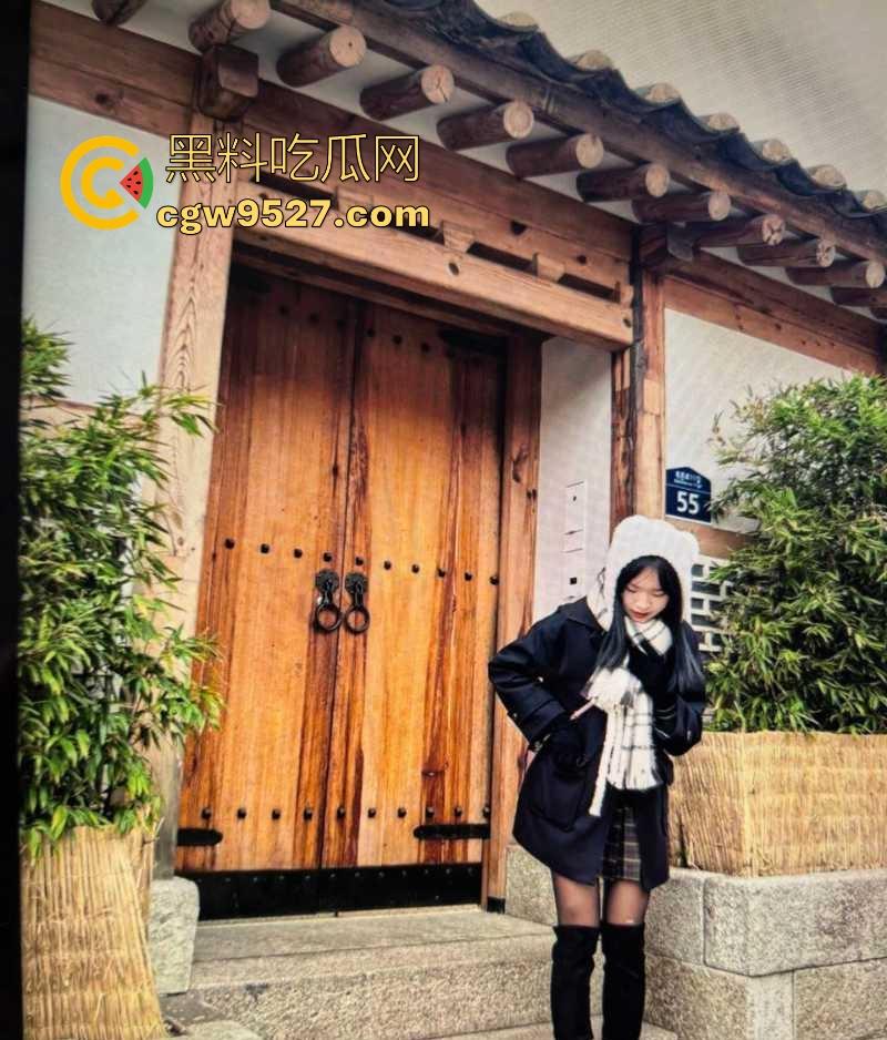 浙江大学反差小母狗【袁梓琪】网上聊骚约炮，骚照勾引炮友，被约见面直接狂干，私密视频被流出！-1