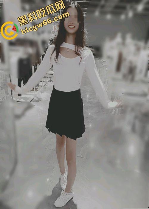 海角我的女儿刘莉莉 养育女儿十九年，终于修成正果，这一刻老刘想和海友一起分享！-26