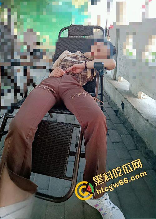 海角我的女儿刘莉莉 养育女儿十九年，终于修成正果，这一刻老刘想和海友一起分享！-36