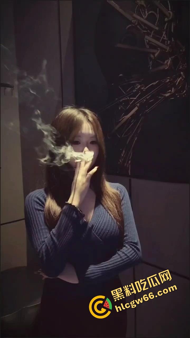 江苏常州反差学妹【赵琳娜】房后变脸成骚狗足交口爆样样精通，舔精舔到上头，活比老司机还猛！-3