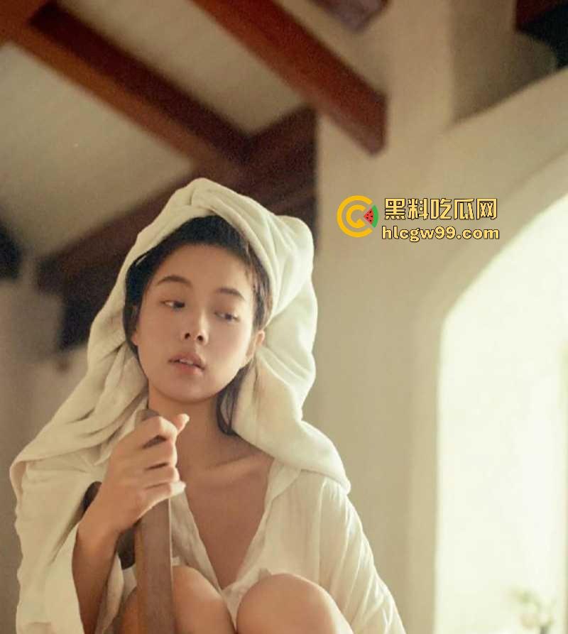 夜店巨乳美女身材炸裂，极品身材陪酒到烂醉，包厢内给老板口交骑乘，把老板玩爽了全程骚气满满！-5