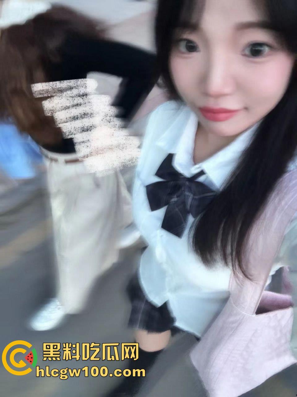 早年网黄高中生【艺芋圆】，高颜值极品身材二次元萝莉少女，公共场合玩刺激露出，退圈被扒-10