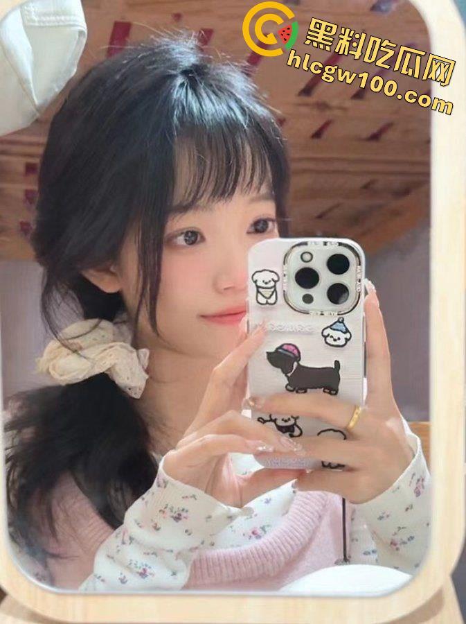 早年网黄高中生【艺芋圆】，高颜值极品身材二次元萝莉少女，公共场合玩刺激露出，退圈被扒-11