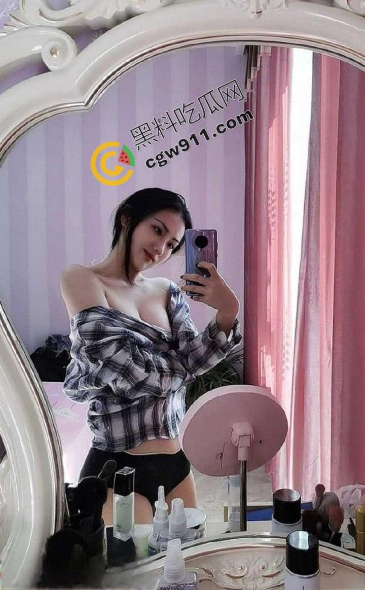 上海交通广播主持人【何珊珊】被富家公子哥拿捏，意图分得金钱，却被轻松摆布，曝光视频引爆网络惊呼！-1