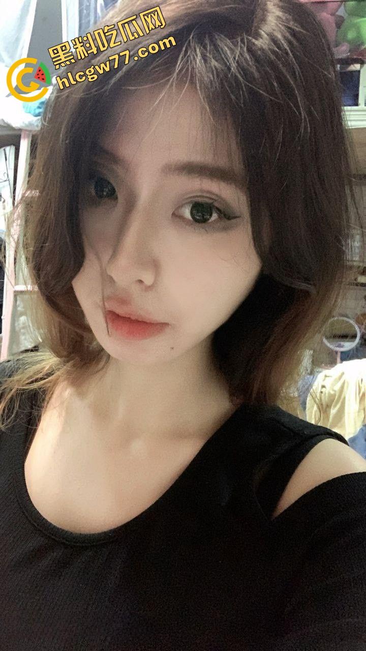 长沙校花『凯雯』私底下是小母狗？美拍背后的骚气日常曝光，被爆射到屁股发烫！-2