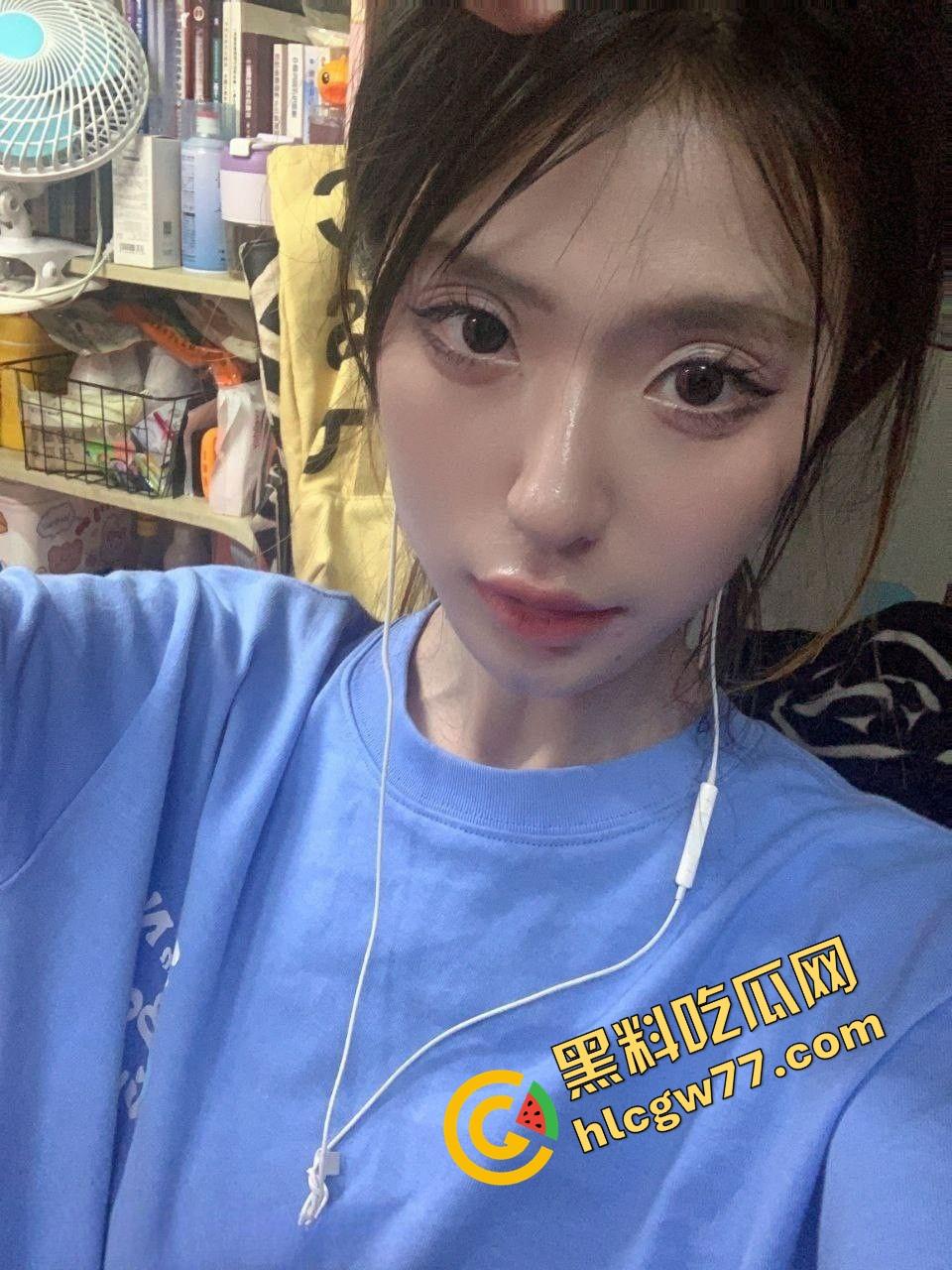 长沙校花『凯雯』私底下是小母狗？美拍背后的骚气日常曝光，被爆射到屁股发烫！-3