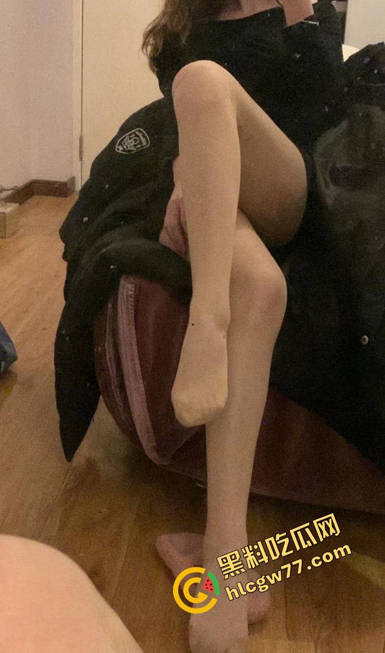 长沙校花『凯雯』私底下是小母狗？美拍背后的骚气日常曝光，被爆射到屁股发烫！-6