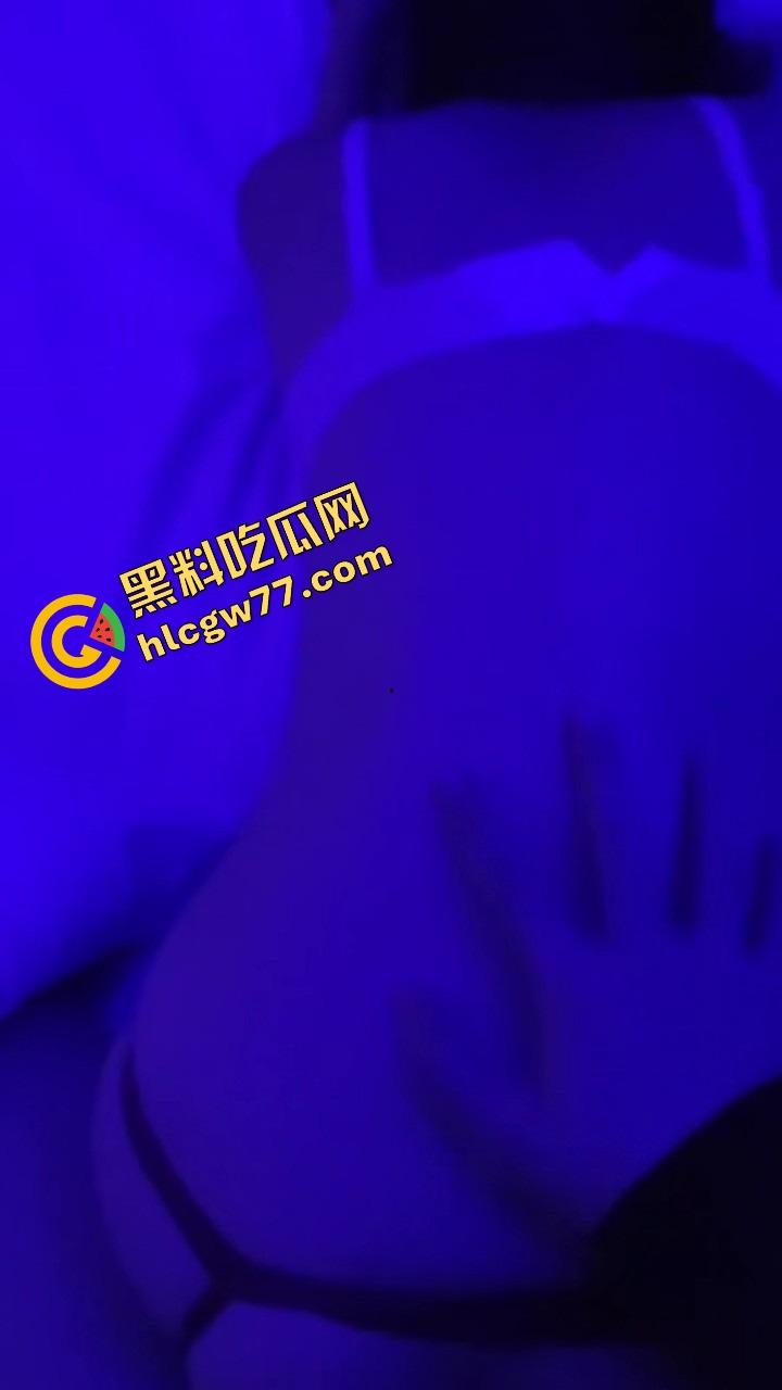 长沙校花『凯雯』私底下是小母狗？美拍背后的骚气日常曝光，被爆射到屁股发烫！-11