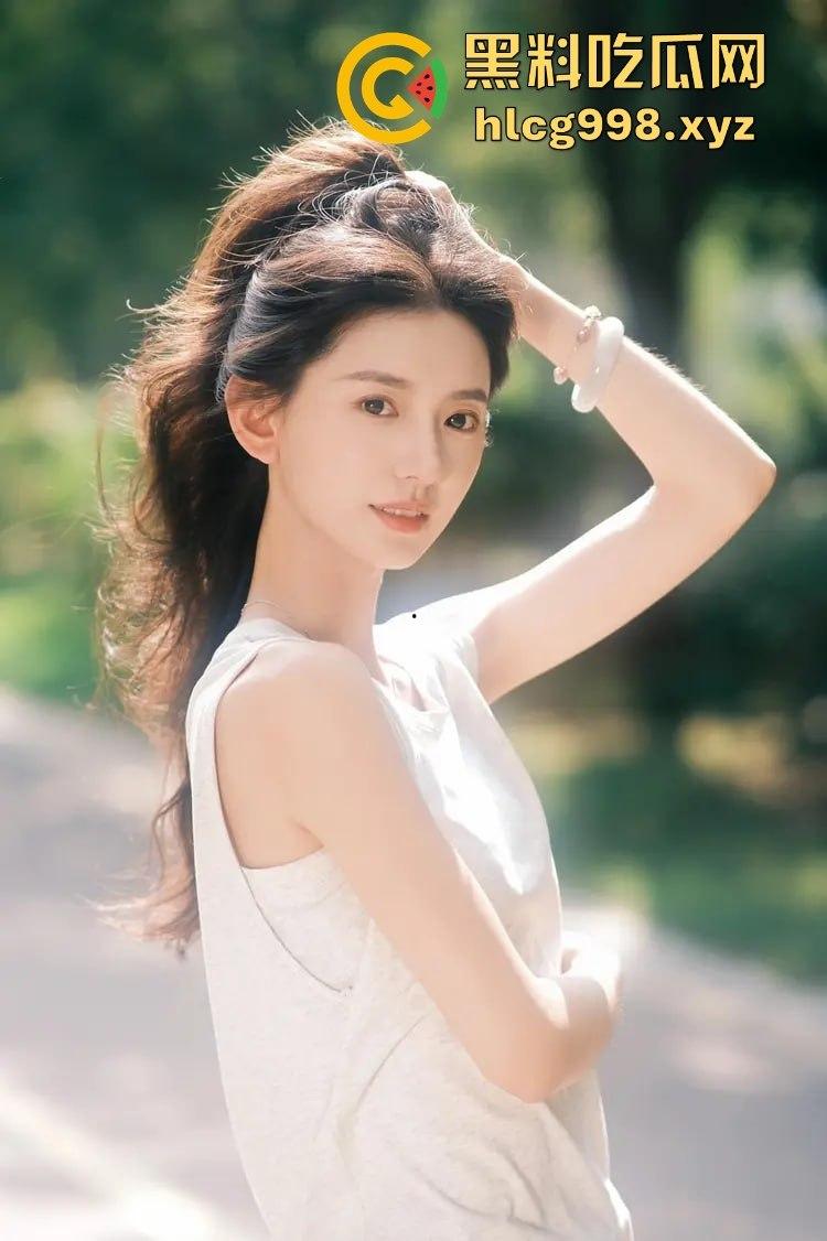 于正新签女艺人『张婉莹』塌房速度惊人！上午签约下午就爆曾在河南当老师做爱视频流出还逼原配打胎！-21